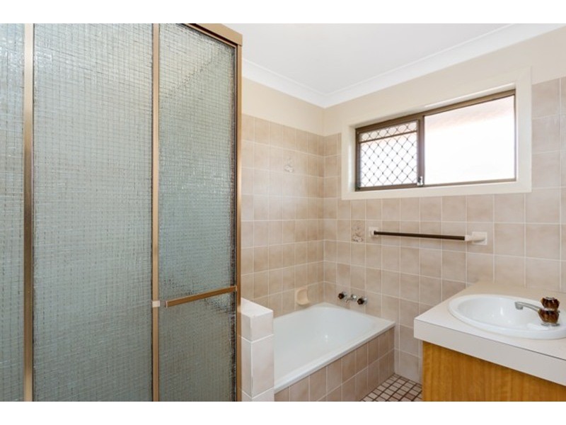 32 Brady Drive, Coombabah QLD 4216