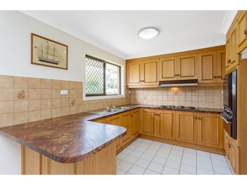 32 Brady Drive, Coombabah QLD 4216