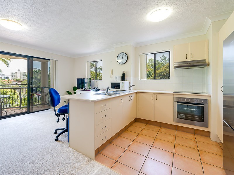 18/16-26 Waverley Street, Southport QLD 4215