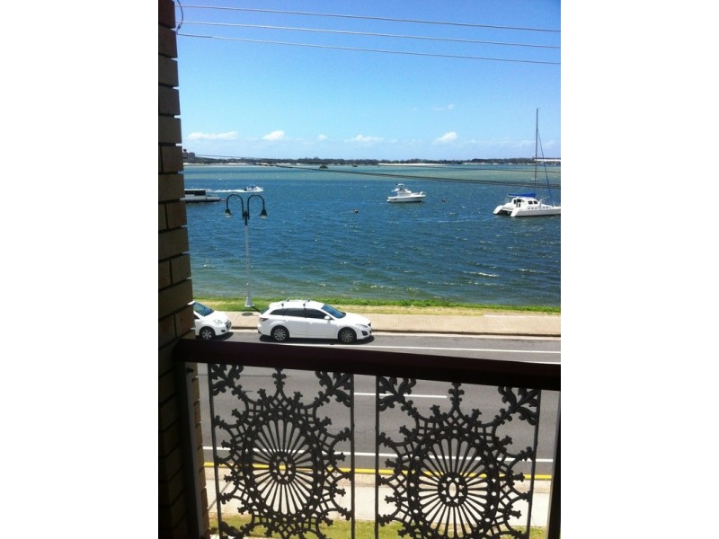 8/264 Marine Parade, Labrador QLD 4215