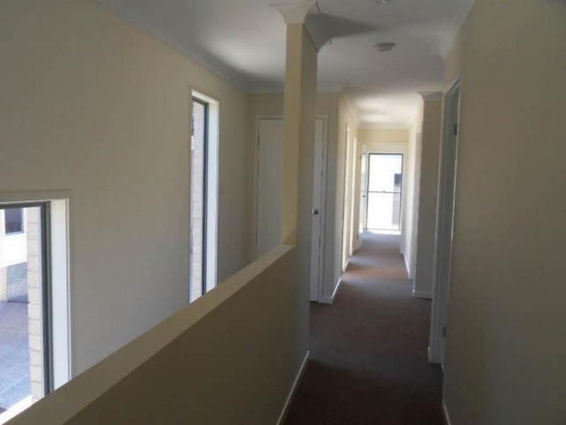 2/39 Gordon Street, Labrador QLD 4215