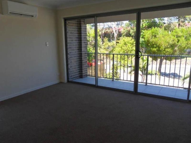2/39 Gordon Street, Labrador QLD 4215