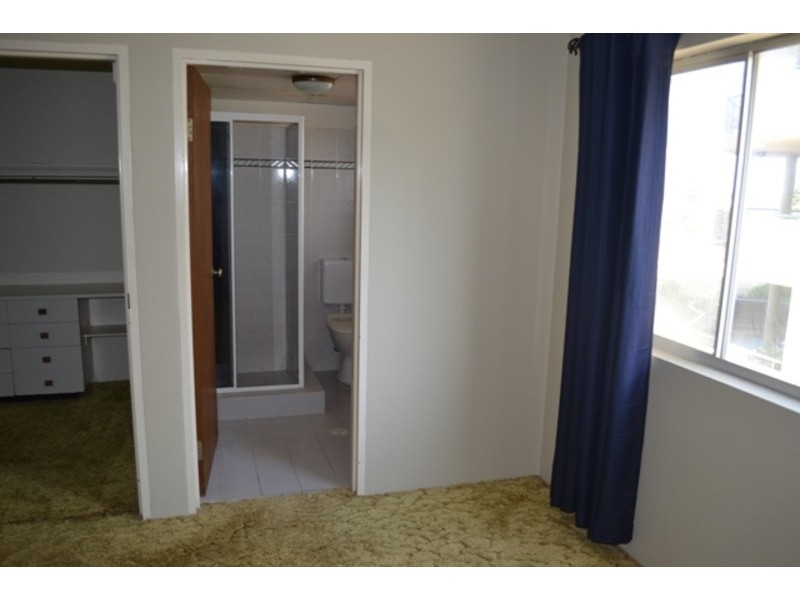 3/526 Marine Parade, Biggera Waters QLD 4216