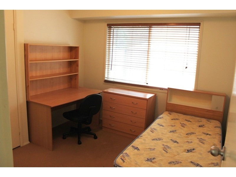 27a Everest Drive, Southport QLD 4215