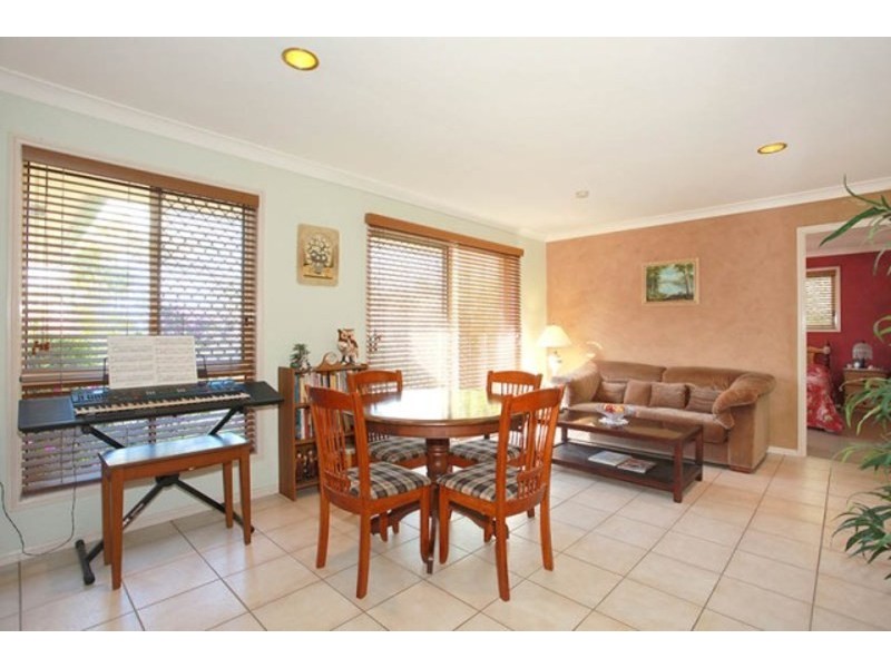 2 Wardley Drive, Parkwood QLD 4214