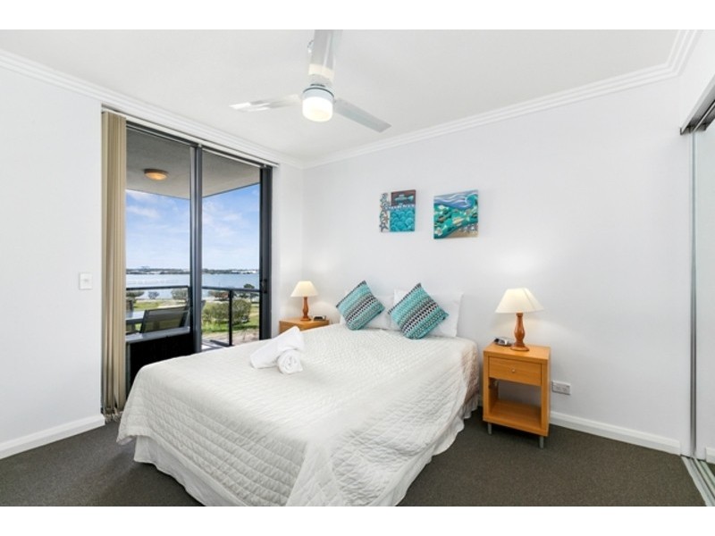30/136 marine Parade, Southport QLD 4215