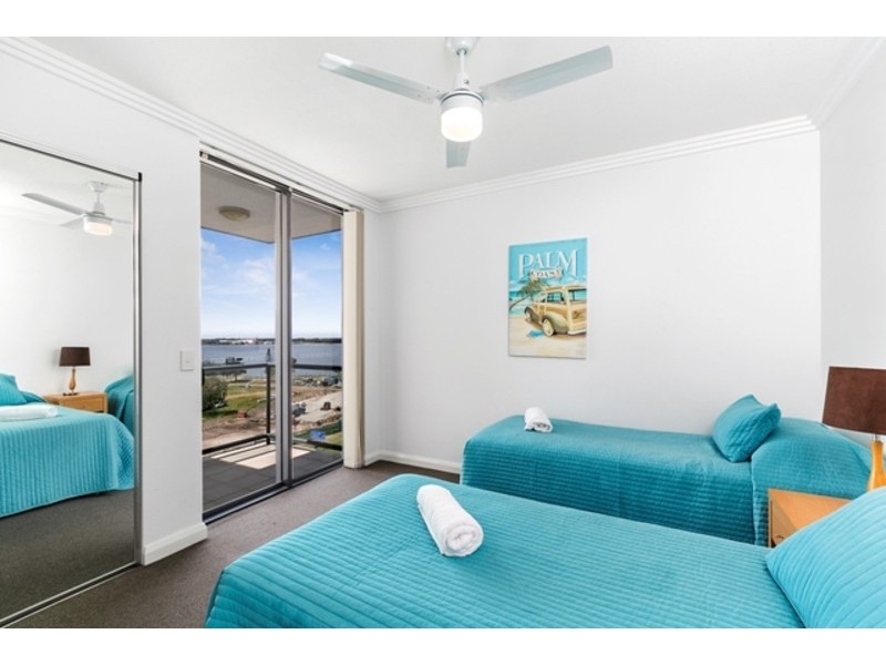 30/136 marine Parade, Southport QLD 4215