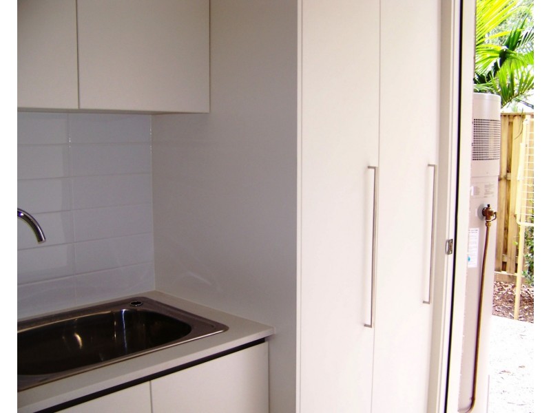 4/39 Gordon Street, Labrador QLD 4215