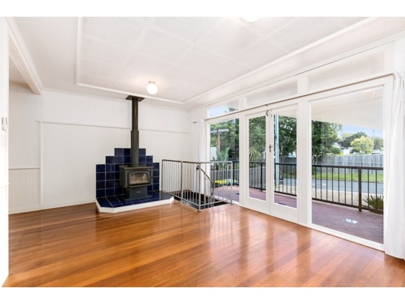 6  West King Lane, Southport QLD 4215