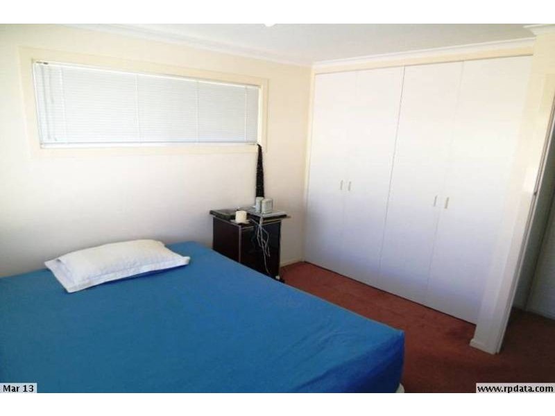 4 Ewan Street, Southport QLD 4215