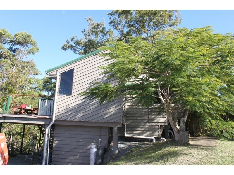 19 Fenton Drive, Tallebudgera QLD 4228