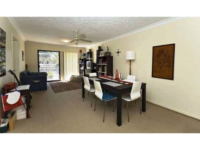3/129 Muir Street, Labrador QLD 4215