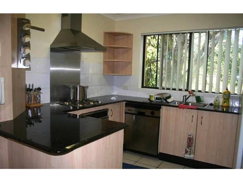 3/129 Muir Street, Labrador QLD 4215