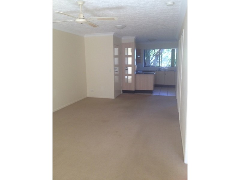 3/129 Muir Street, Labrador QLD 4215