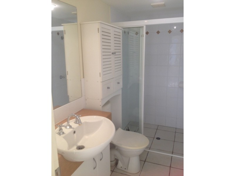 3/129 Muir Street, Labrador QLD 4215