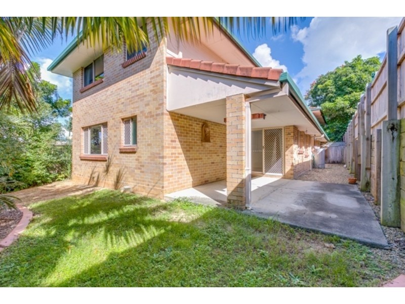 1/61A Eugaree Street, Southport QLD 4215