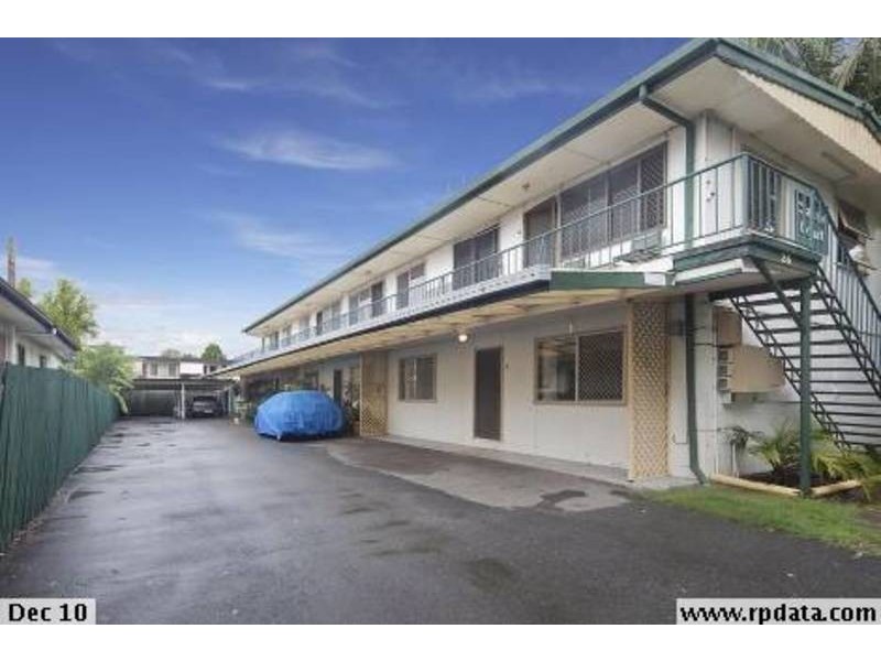 1/28 Stevens Street, Southport QLD 4215