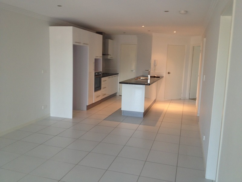 5/161 Marine Parade, Southport QLD 4215