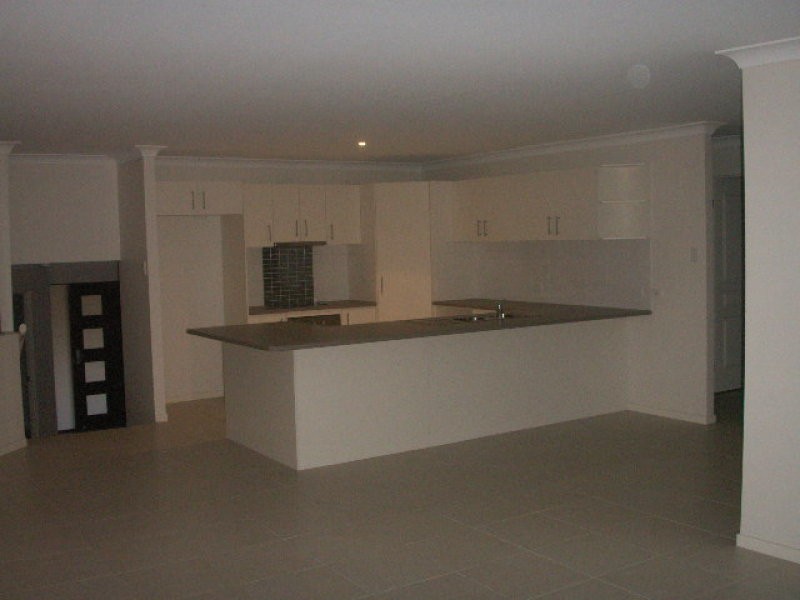 11 Ryan Place, Ormeau QLD 4208