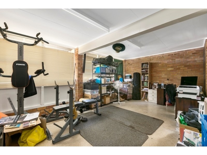 18 Beatty Street, Southport QLD 4215