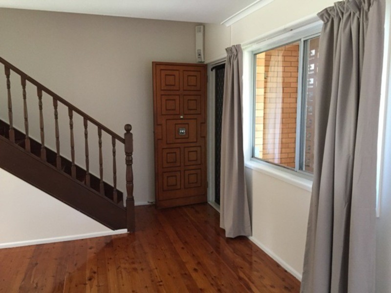22 Petersen Avenue, Southport QLD 4215