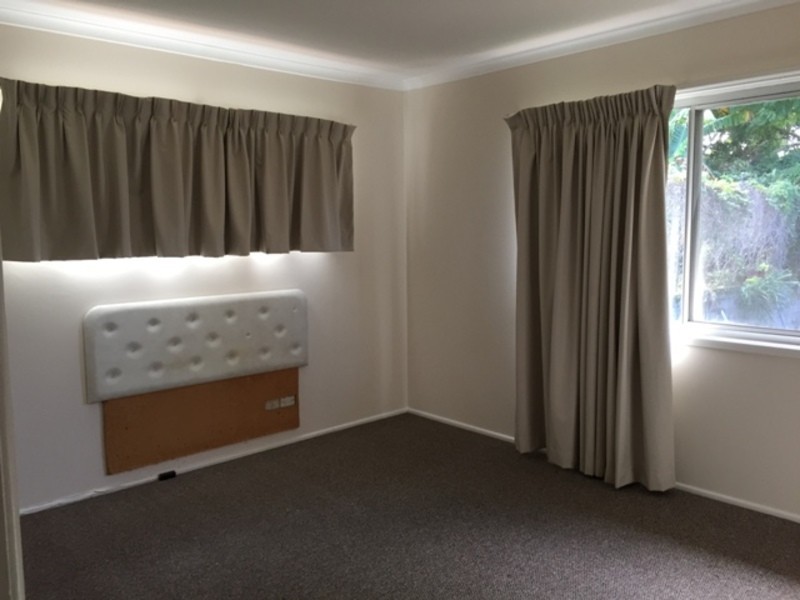 22 Petersen Avenue, Southport QLD 4215