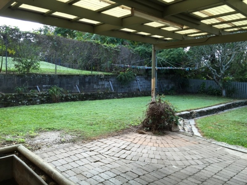 22 Petersen Avenue, Southport QLD 4215