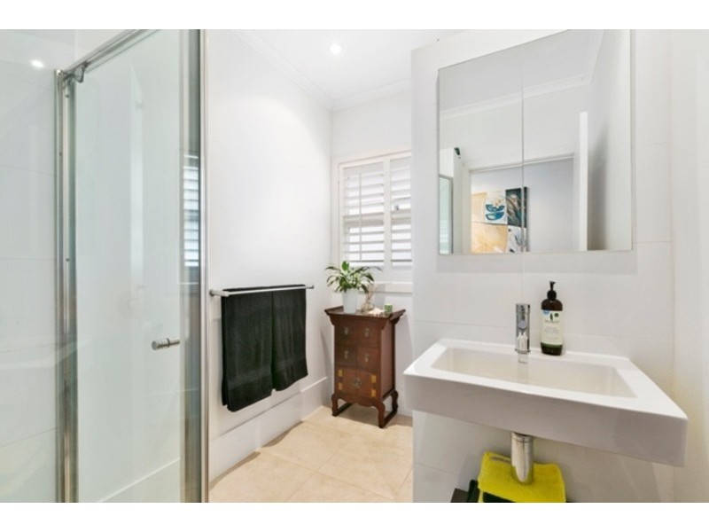 27 Egerton Street, Southport QLD 4215