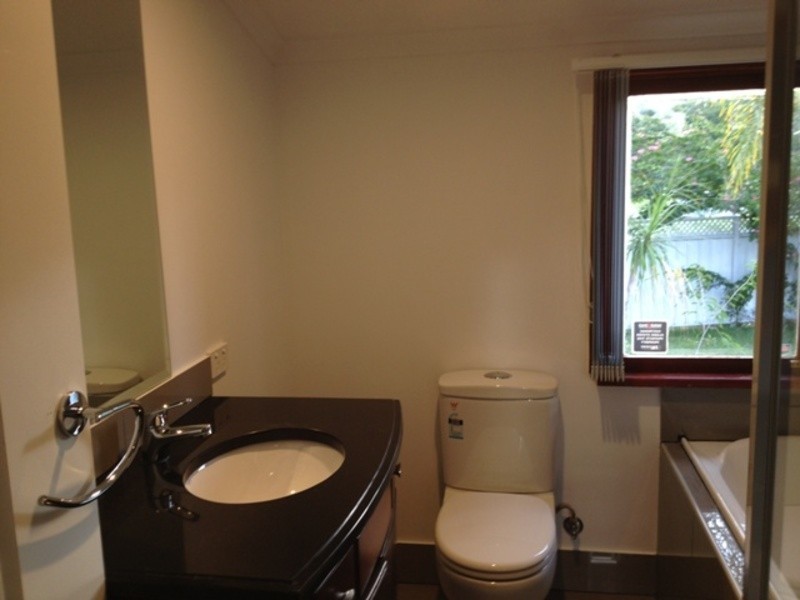 1/39 Warana Street, Southport QLD 4215