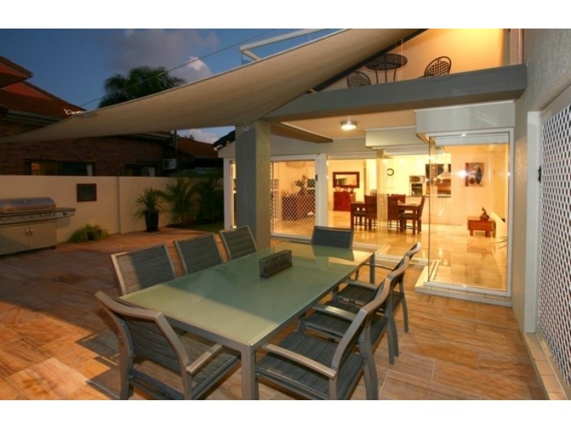 4 Lobster Pot Place, Runaway Bay QLD 4216