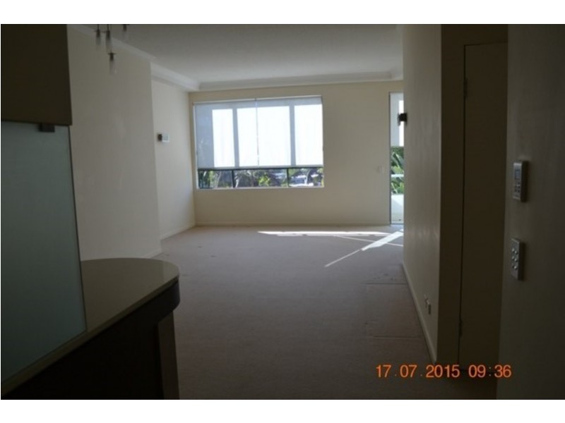 12P/28 Bayview Street, Southport QLD 4215