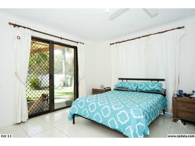 2/7 Jessica Court, Arundel QLD 4214