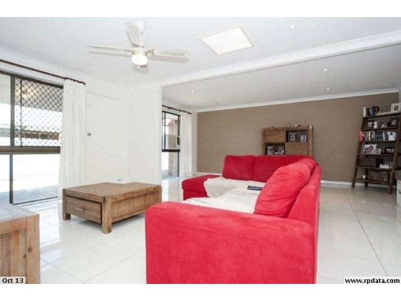 2/7 Jessica Court, Arundel QLD 4214