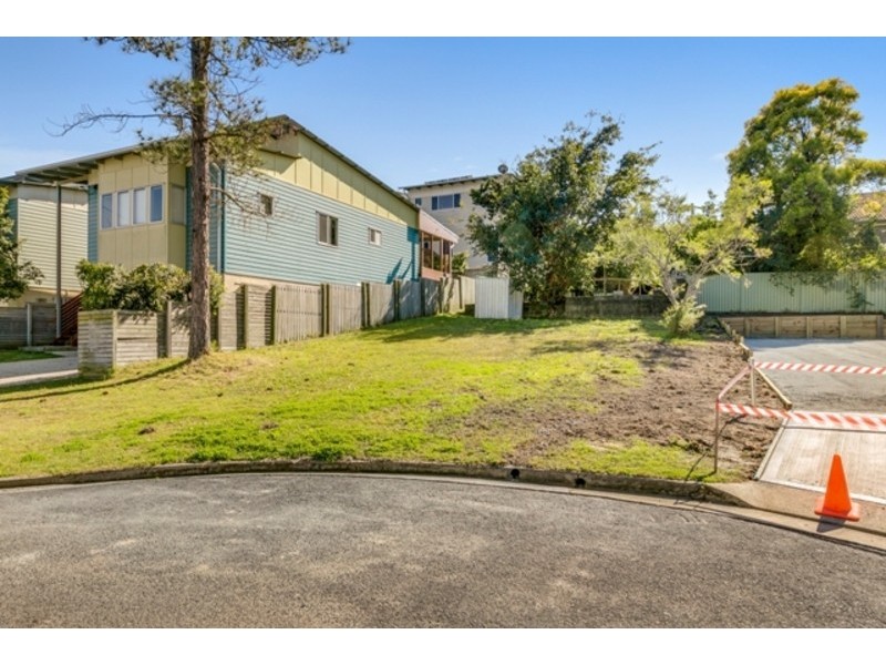 14 Walter Street, Labrador QLD 4215