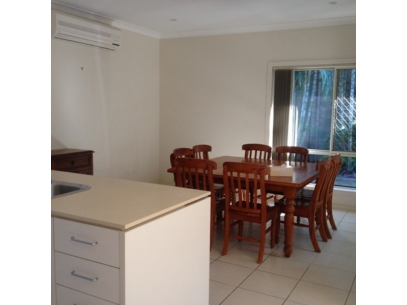 32 Lockwood Place, Molendinar QLD 4214