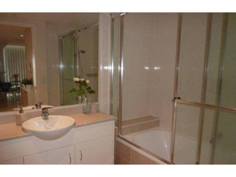 1703 Como Crescent, Southport QLD 4215