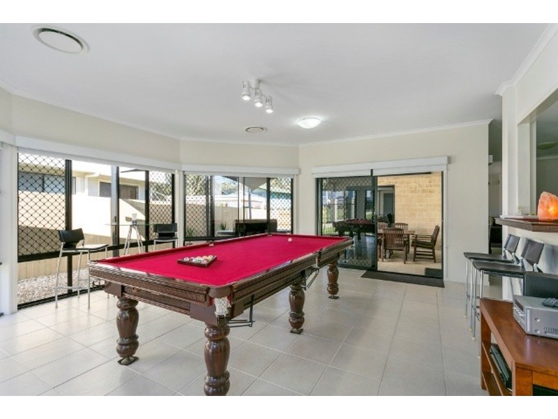 15 Melinda Street, Southport QLD 4215