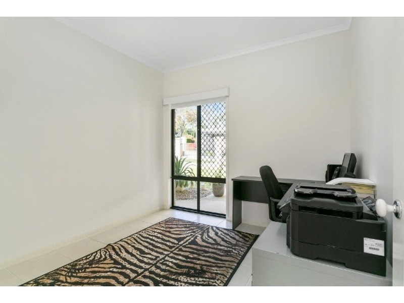 15 Melinda Street, Southport QLD 4215