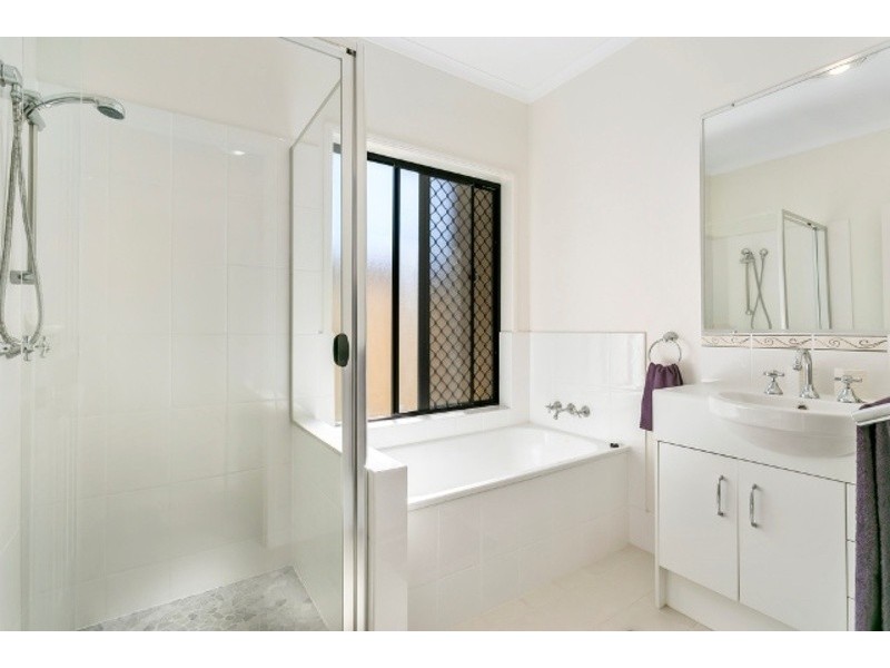 15 Melinda Street, Southport QLD 4215