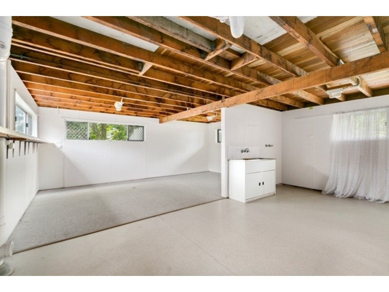 3 Pilgrim Place, Southport QLD 4215