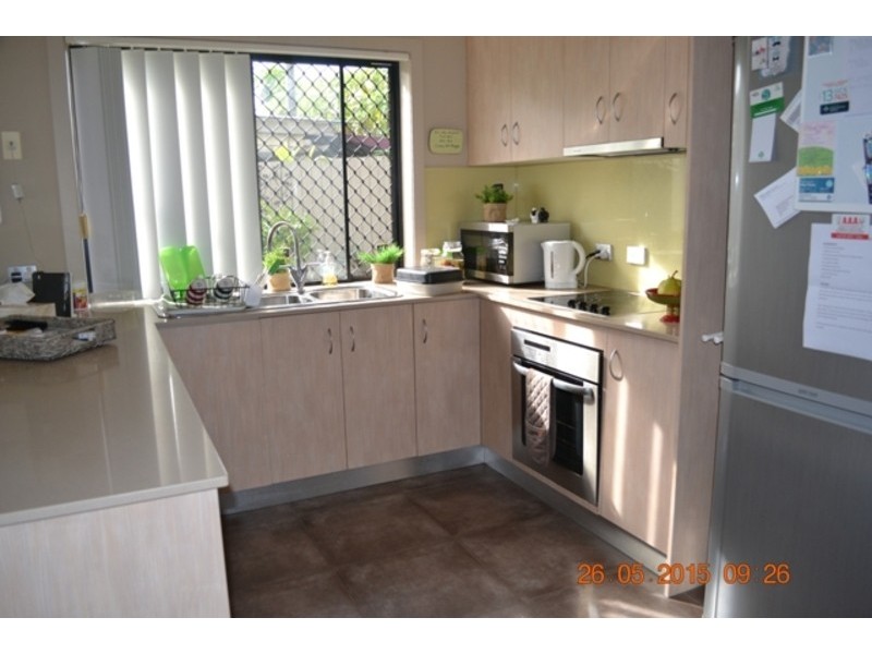 2/51 Ashbourne Terrace, Biggera Waters QLD 4216