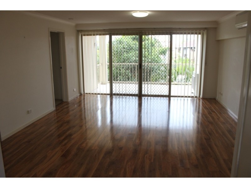 9/13d Wyndham Avenue, Southport QLD 4215