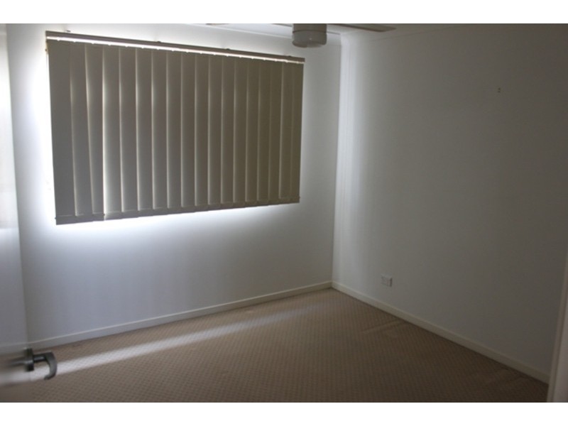 9/13d Wyndham Avenue, Southport QLD 4215