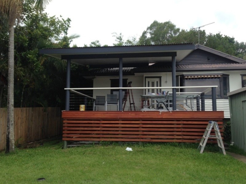 18 Neville Avenue, Southport QLD 4215