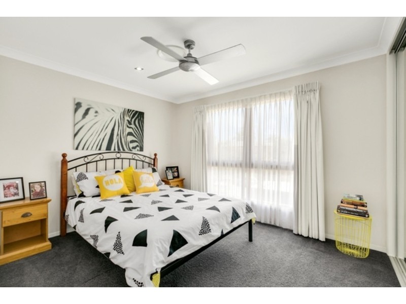 50 Back Street, Biggera Waters QLD 4216