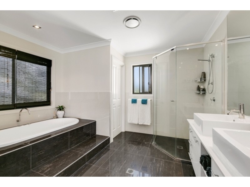 50 Back Street, Biggera Waters QLD 4216