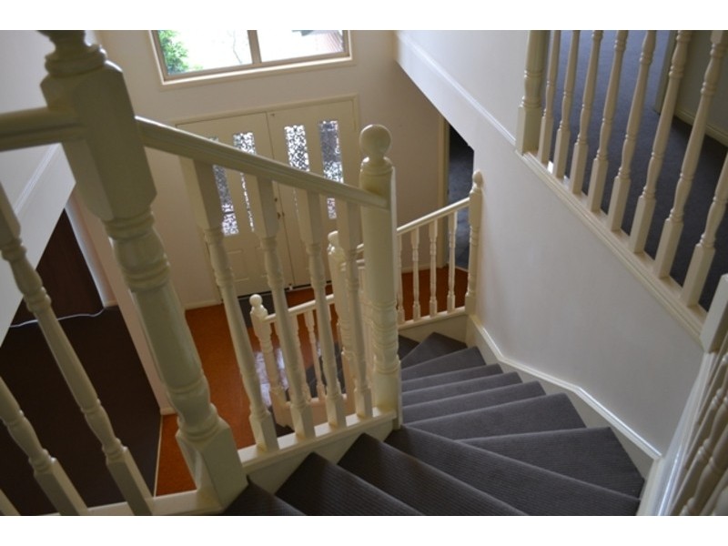 8 Greg Norman Crescent, Parkwood QLD 4214