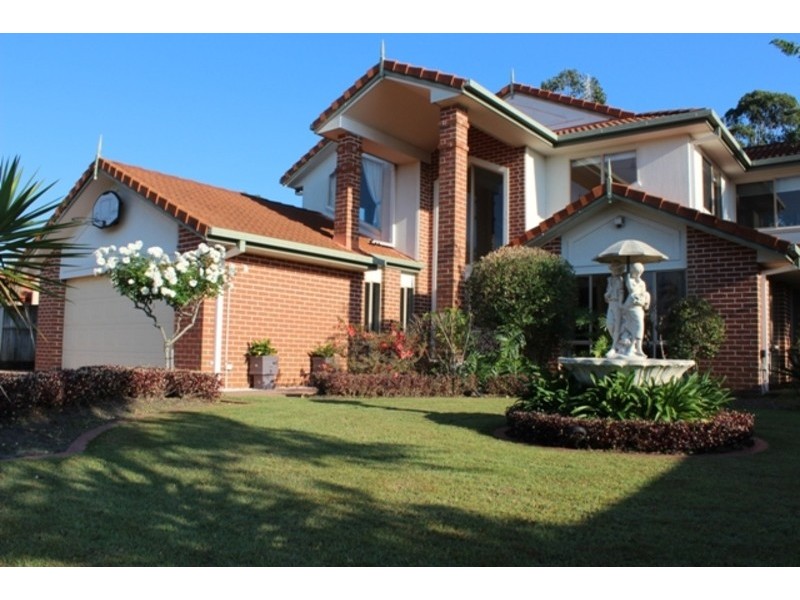 8 Greg Norman Crescent, Parkwood QLD 4214