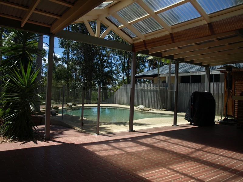 8 Greg Norman Crescent, Parkwood QLD 4214