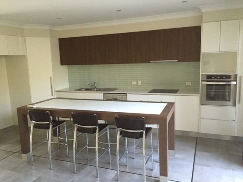 3/135 Falconer Street, Southport QLD 4215